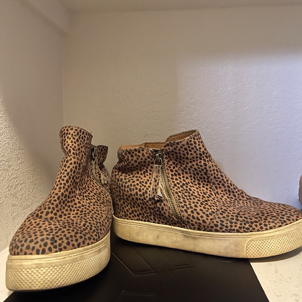 Leopard Print High-Top Sneakers